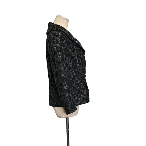 Flores & Flores animal print textured 3 button cocktail blazer size 4 - Picture 3 of 12